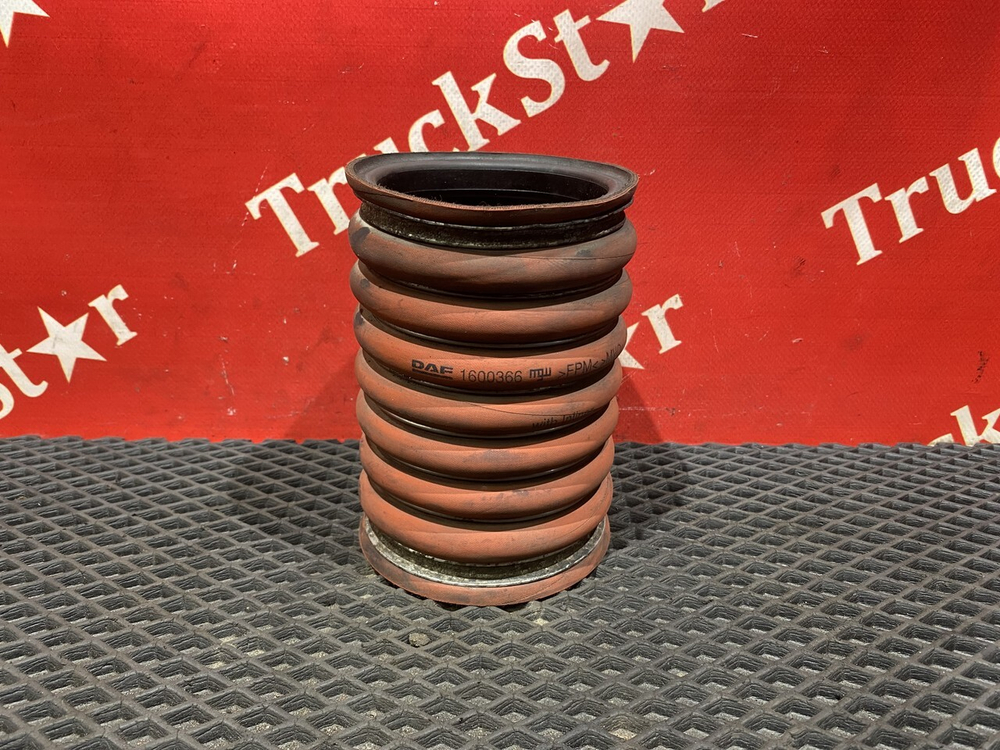 Патрубок интеркулера 2018г