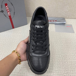 Кроссовки Prada