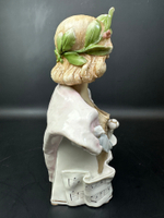 Бюст девушки