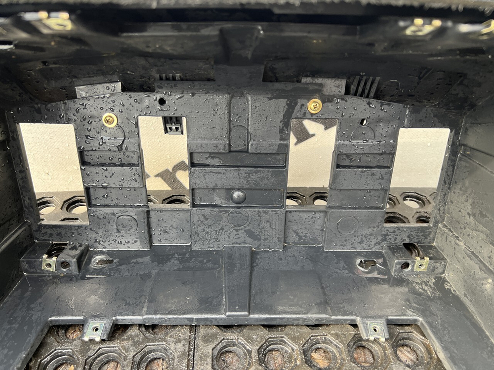 Накладка торпедо 2023г