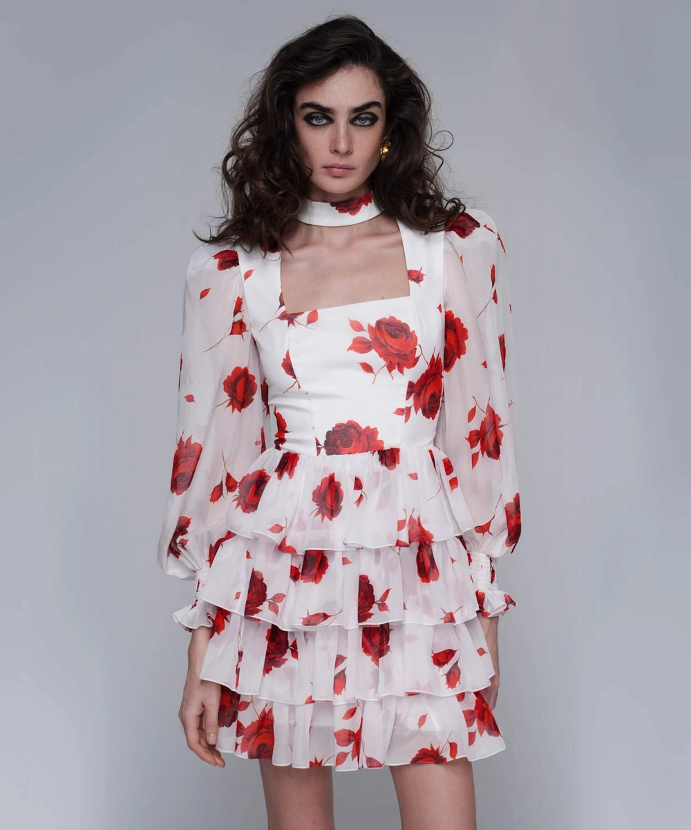 Valerie mini, платье мини из молочного шифона с крупными красными цветами