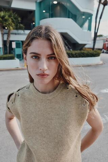 ZARA ДЖЕМПЕР С ОТДЕЛКОЙ НА ПЛЕЧАХ, ЭКРЮ/ХАКИ