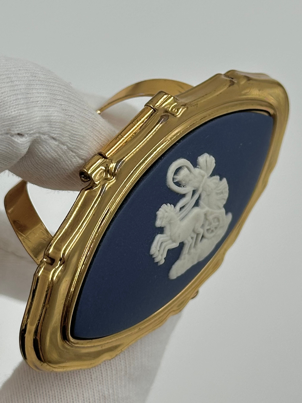 Футляр для помады тёмно-синий Wedgwood by Stratton