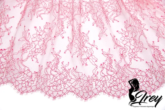 01-11 Кружево шантильи 23 см, серебристый пион/розовый