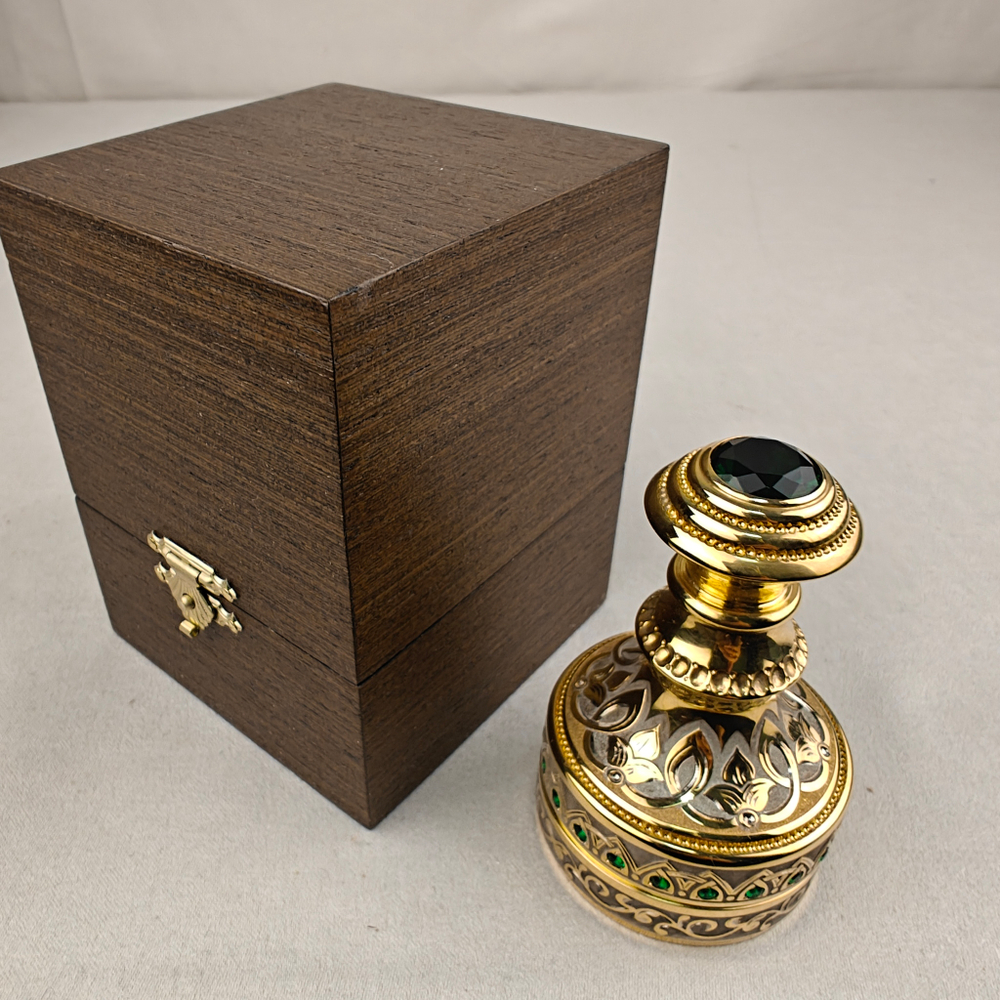 Печать для руководителя "Герб России" с зелёным фианитом