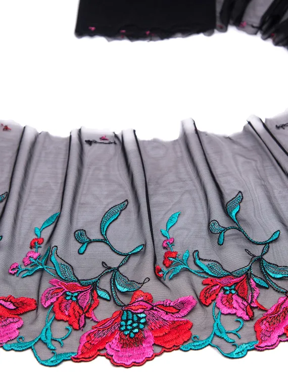 05-104 Вышивка на эл. сетке 20 см, черный/красный/розовый/ментол (правая)