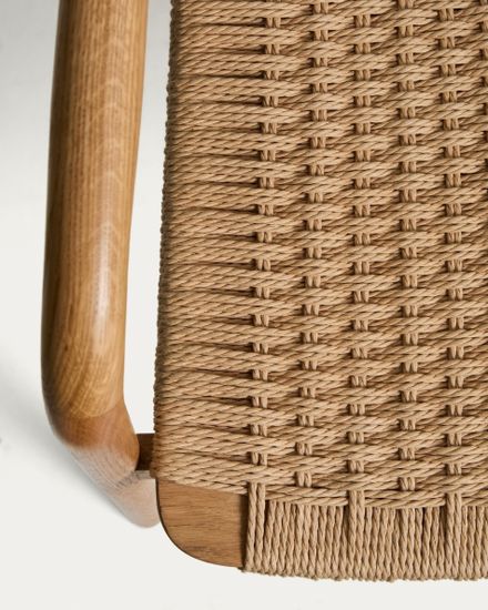 Уличный стул Derile из массива дуба в натуральной отделке и бежевой веревки