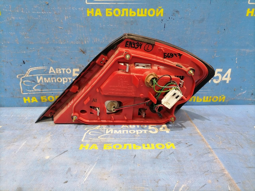 Стоп левый NISSAN CEDRIC 2001-2004