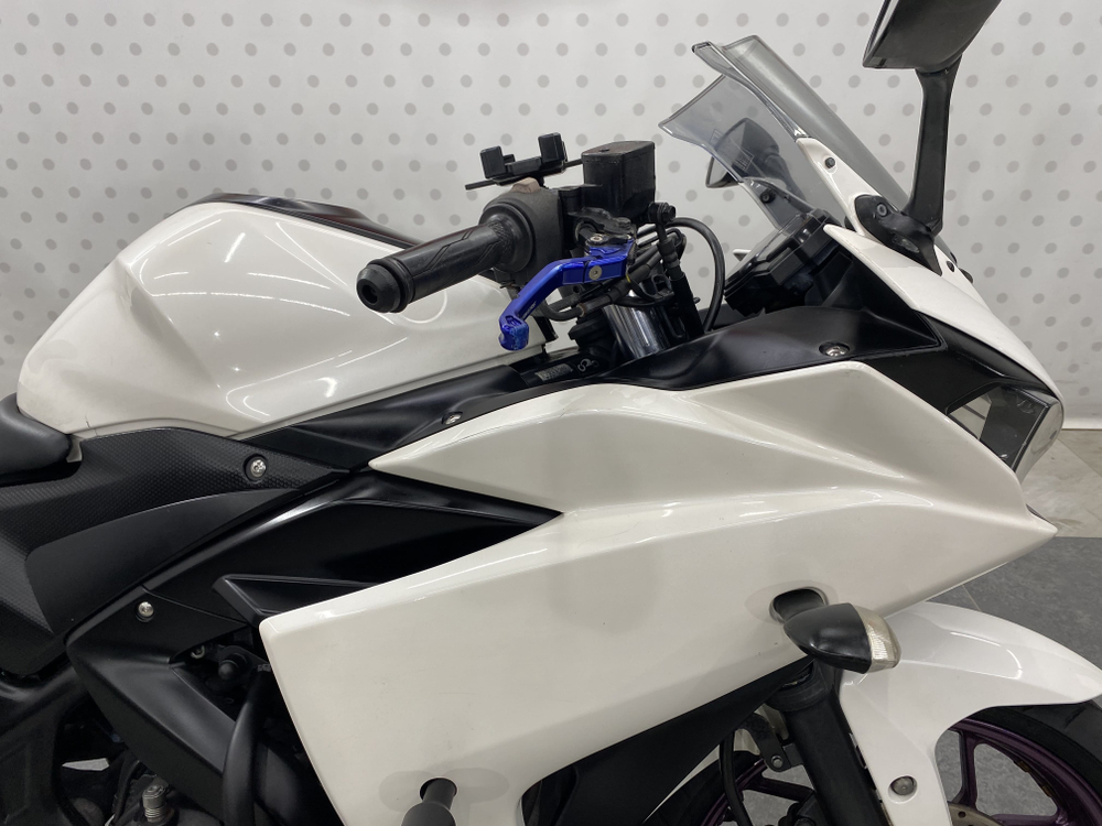 Yamaha YZF-R25 , 2015