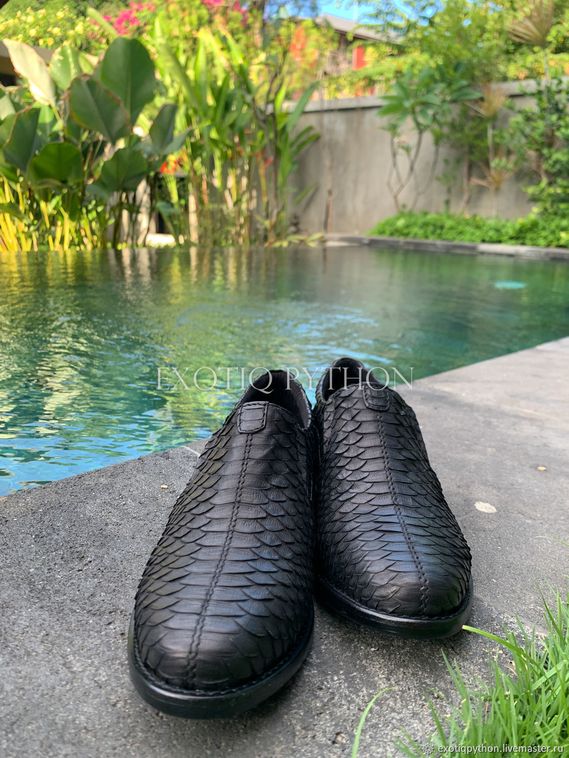 Ботинки из кожи питона SH-150