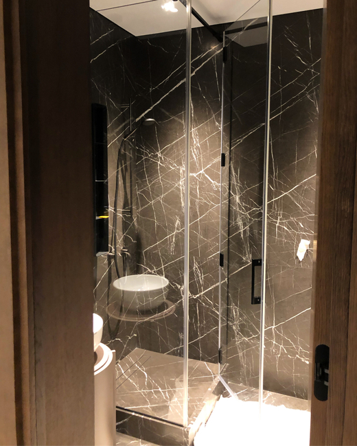 Душевая кабина распашная