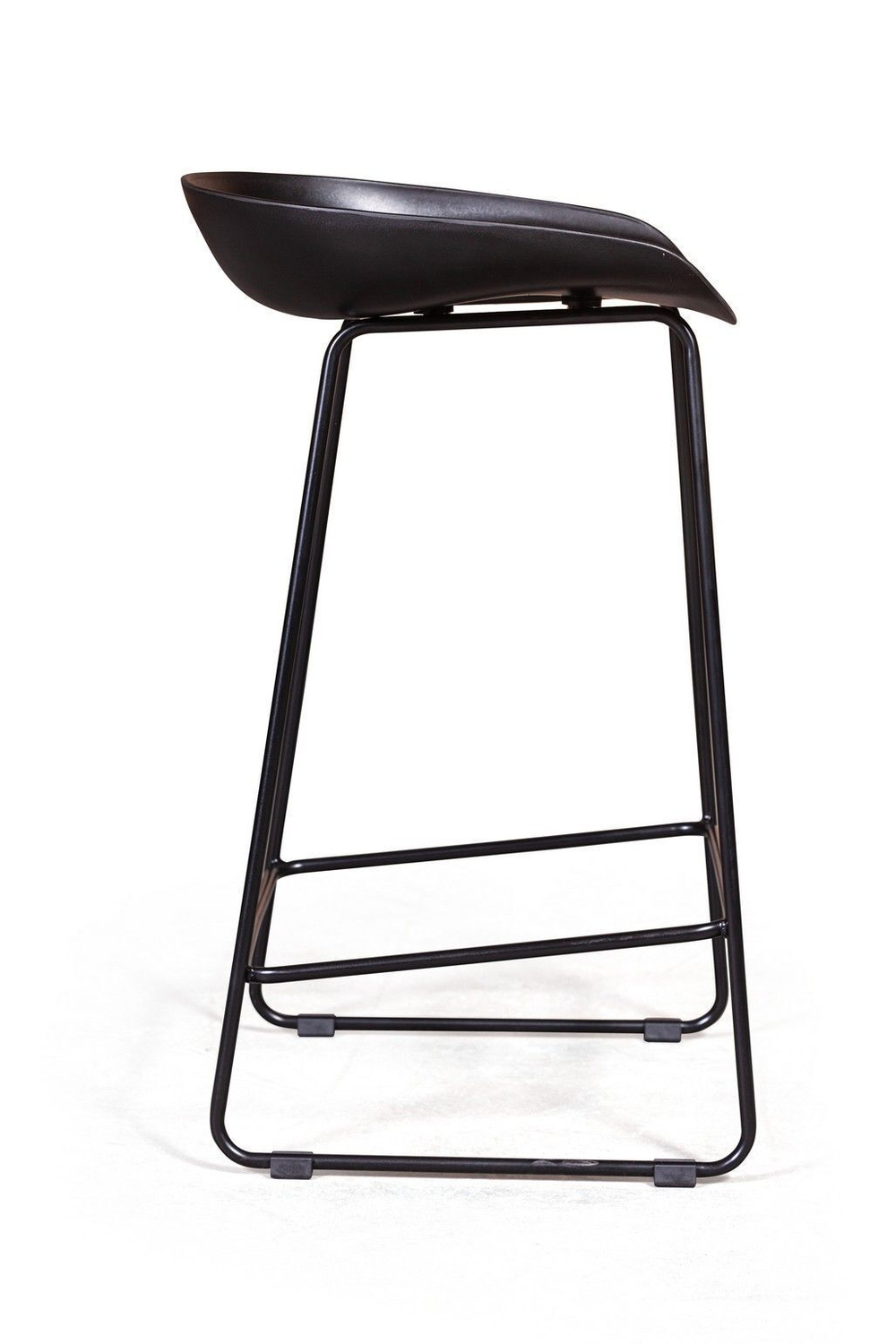 Стул полубарный Leo пластик черный