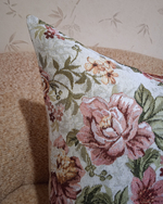 Декоративная гобеленовая наволочка для интерьерной подушки Букет пионов 68х47