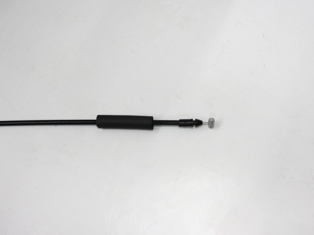 Тросик переднего дверного замка 1068002087 Geely Emgrand EC7