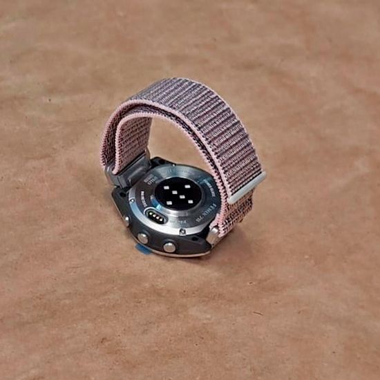 Ремешок QuickFit 20мм нейлоновый для Garmin (42 mm) велкро (Розово-серый / серебристый)
