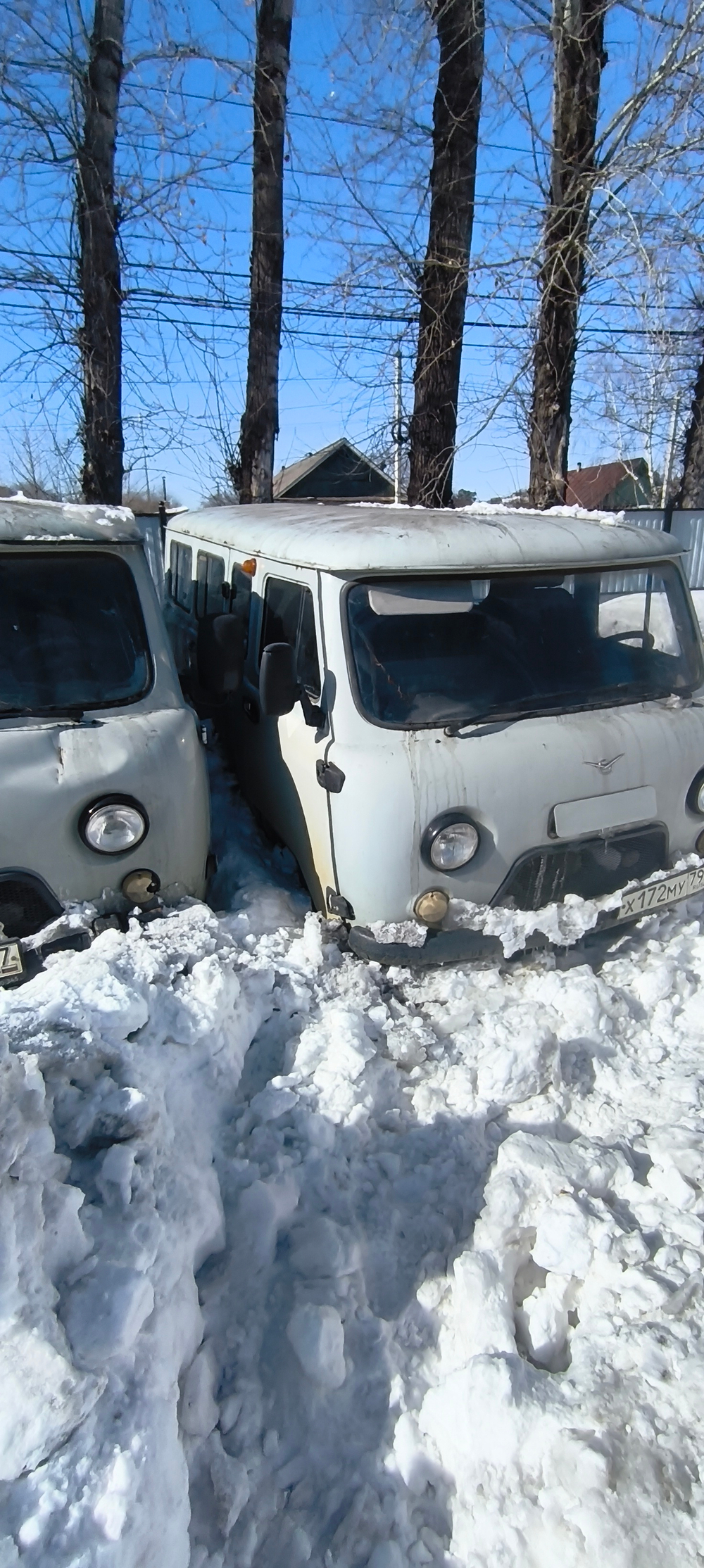 UAZ 2206* Микроавтобус 220695-122-04 (Микроавтобус, 8+1 мест, без ABS, Бензиновый, 2,7 л, 112 л.с.)