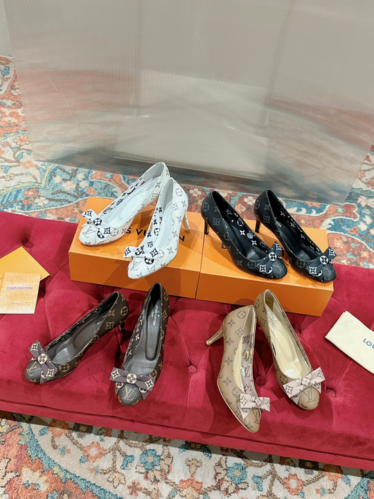 Louis Vuitton Pump (4 colors)