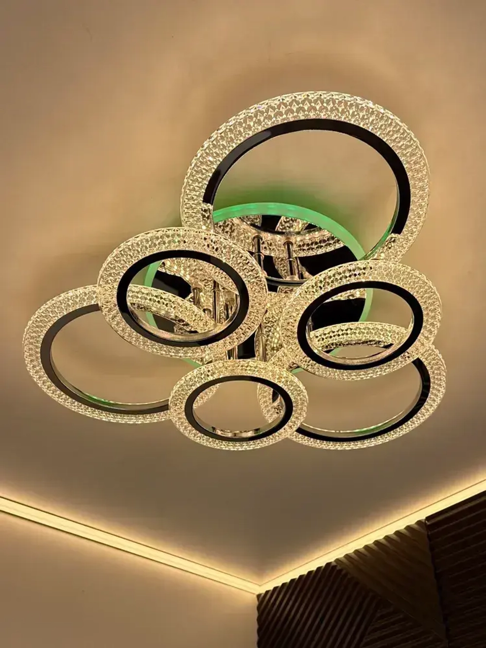 Люстра потолочная с RGB подсветкой и пультом для всех видов потолков, 115Вт