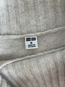 Свитер Uniqlo