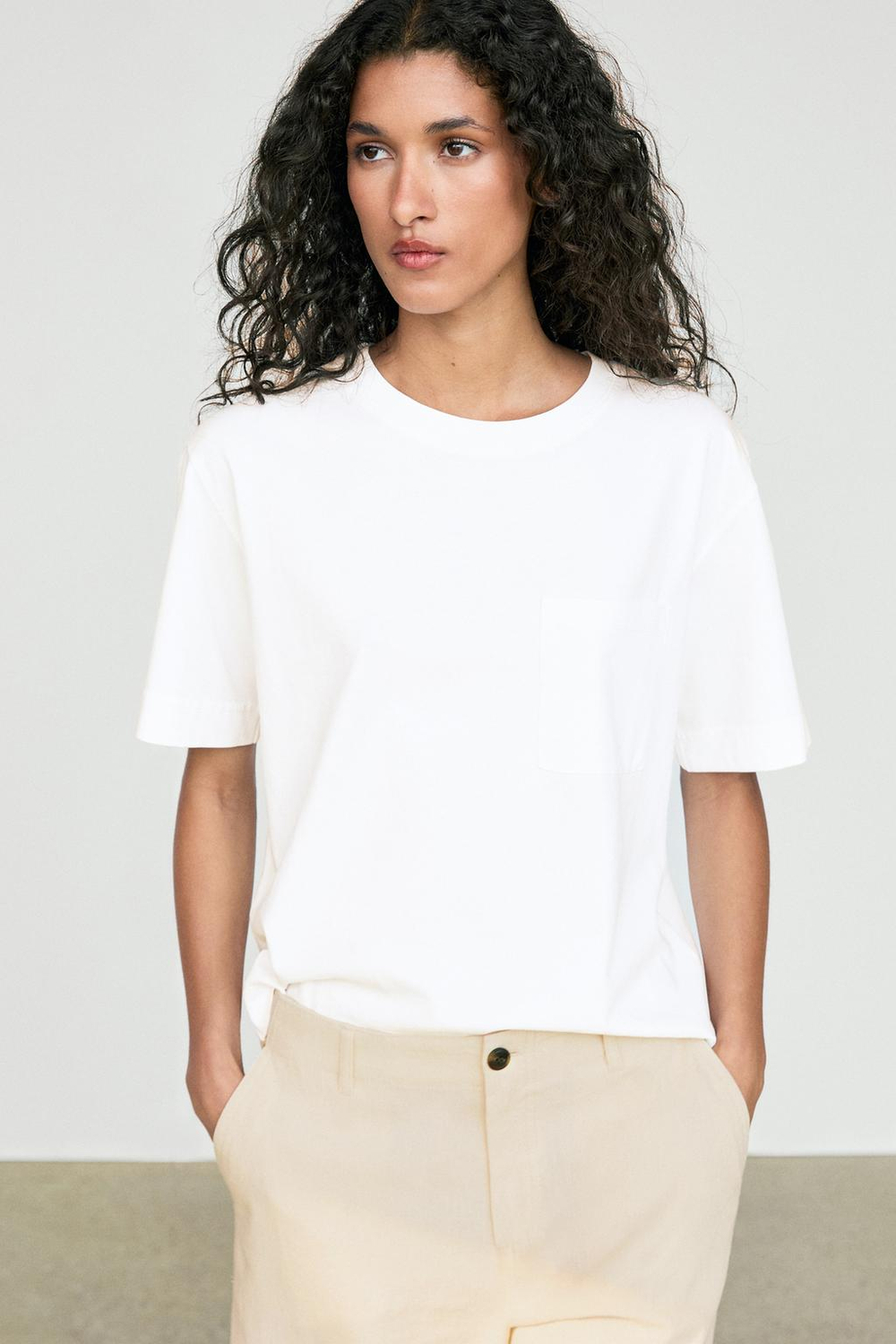 Massimo Dutti Футболка с коротким рукавом и карманом, экрю