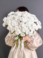 Букет из 21 кустовой хризантемы сантини