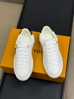 Louis Vuitton Time Out