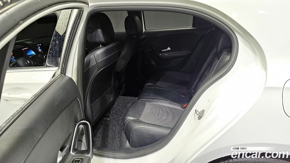 Mercedes-Benz A-Class W177 A220 Hatchback (04.2020)
