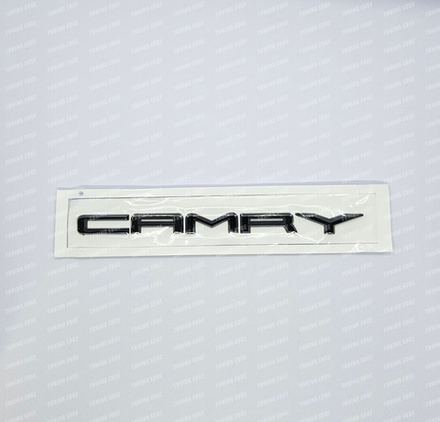 Надпись Camry