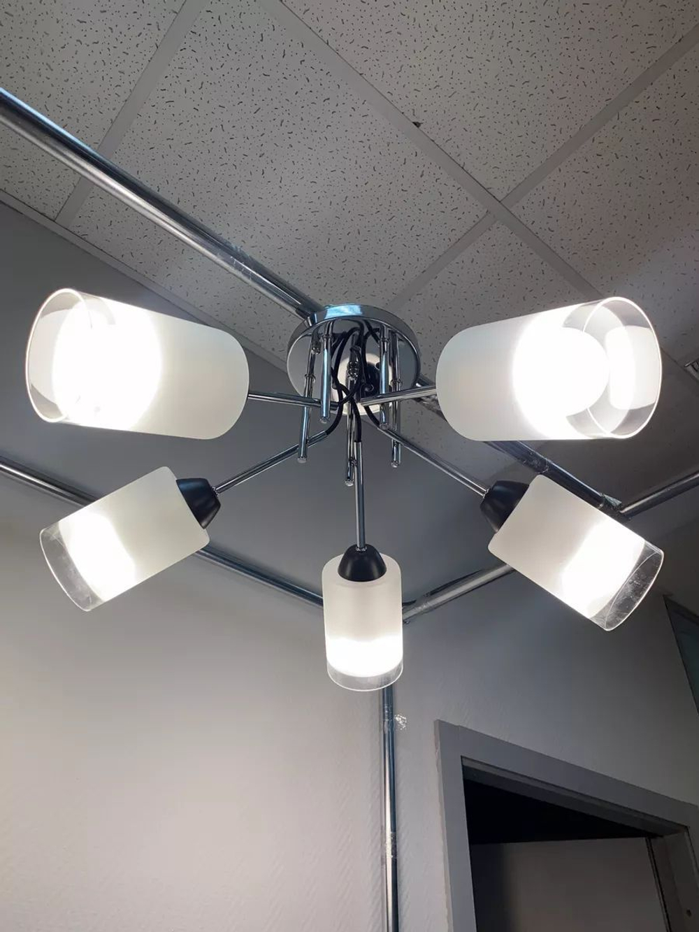 Люстра потолочная MEKKA E27*3*60W хром, белый