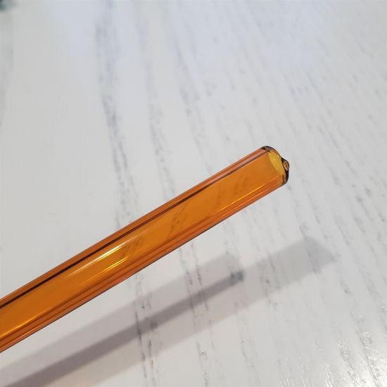 Причина уценки: небольшие царапины, пузырьки воздуха