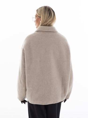 Бежевая шерстяная куртка на молнии