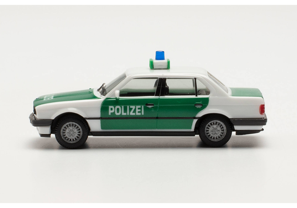 Автомобиль BMW 323i (E30) „Polizei“