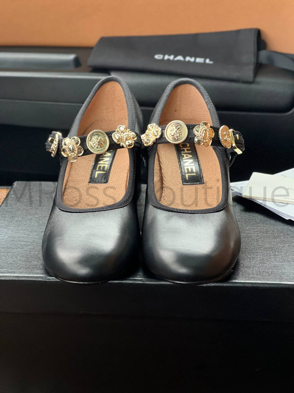 Кожаные туфли Chanel Mary Janes