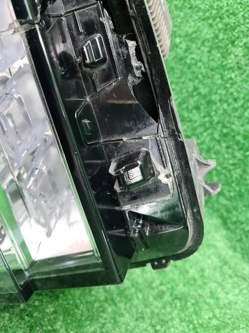 Битая Фара левая Tank 500 (2021-н.в.) LED