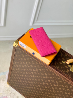 Louis Vuitton Brazza Wallet