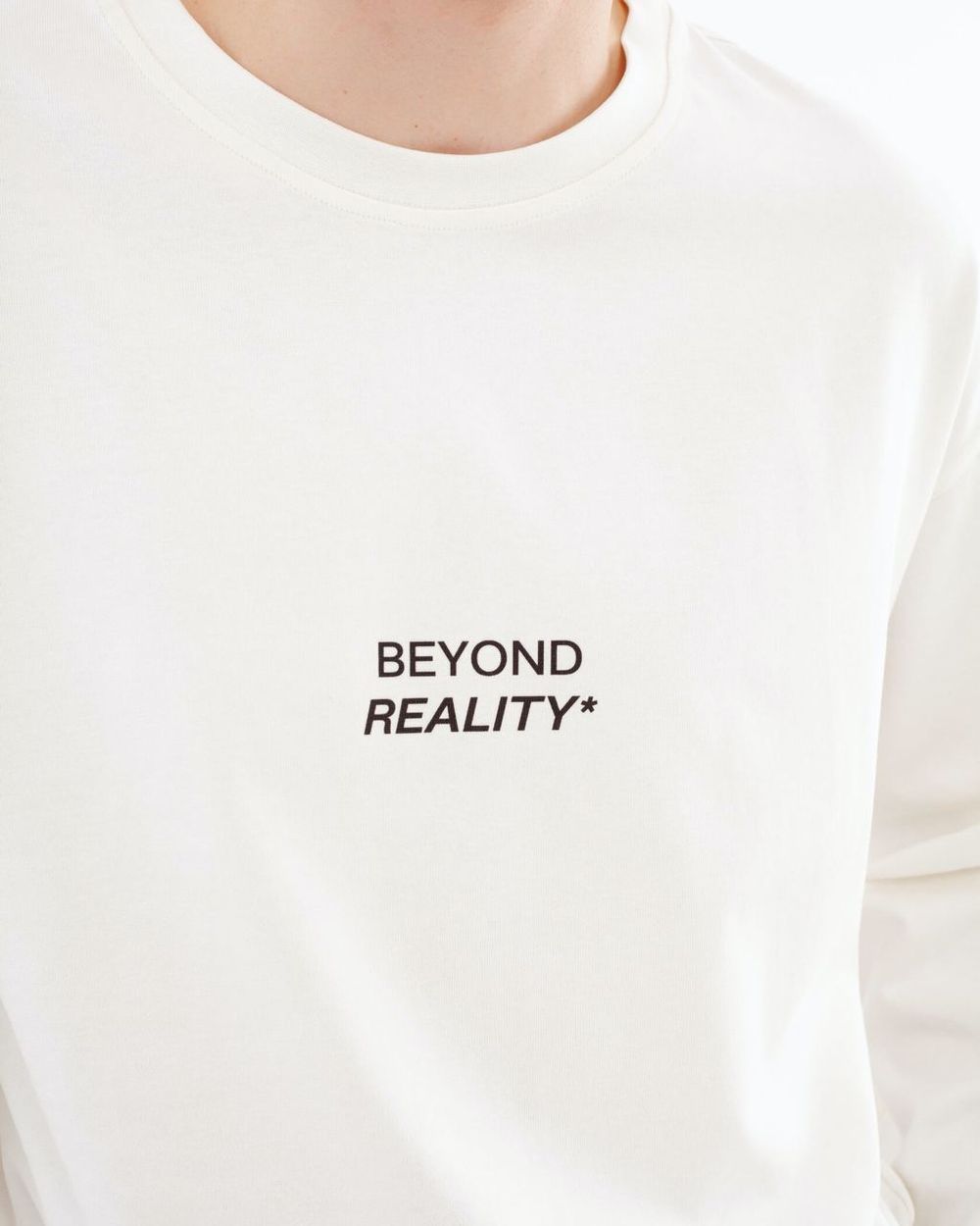 Лонгслив Artem x Kuzma To infiniti and beyond молочный