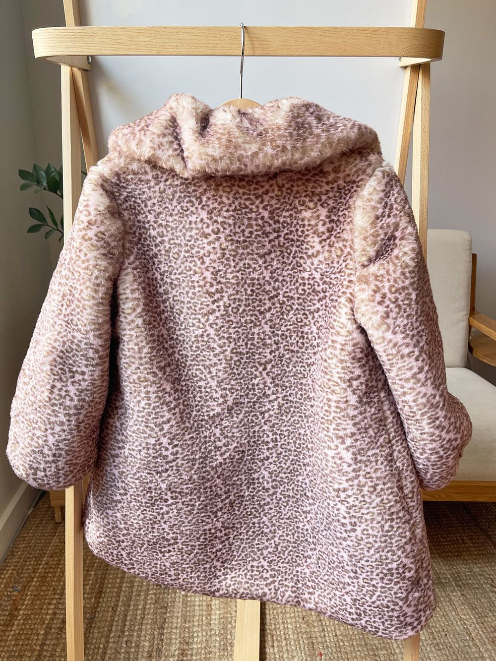 Шуба Miss Blumarine, 110