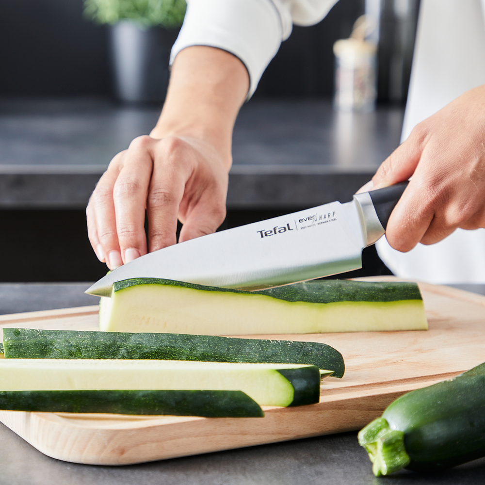 Шеф-нож с чехлом для заточки Tefal Ever Sharp 16,5 см K2579104