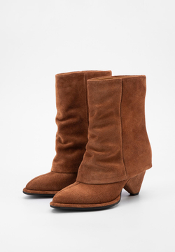 Полусапоги // Seta // Coffee // Suede