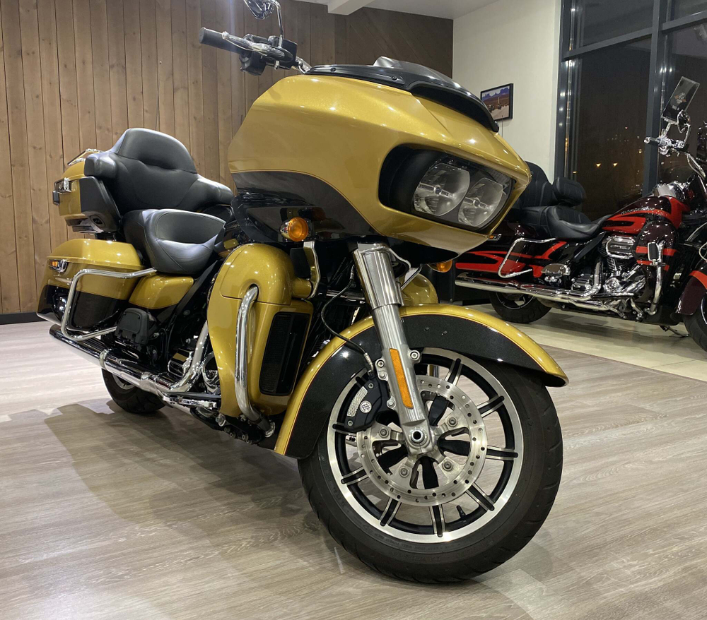 Road Glide Ultra Harley-Davidson 2017