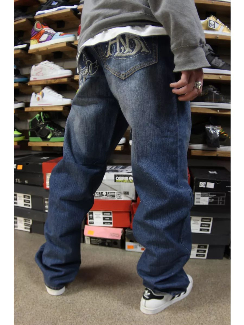 Джинсы прямые широкие трубы от Savitar Shoes Company