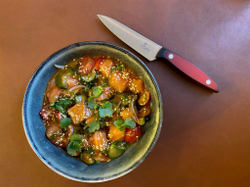 Кухонный нож Alexander L PRO AUS-8 Red G10