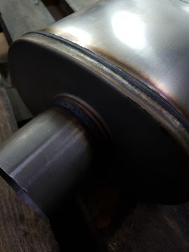 Выхлопная бочка Magnaflow style выходы Y63мм*3, длина 455мм (вынос-вынос-центр)