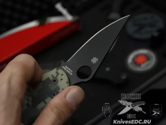 Нож складной Spyderco Paramilitary 2 C81GPCMOBK2 c черным клинком CPM-S45VN, рукоять камо G10