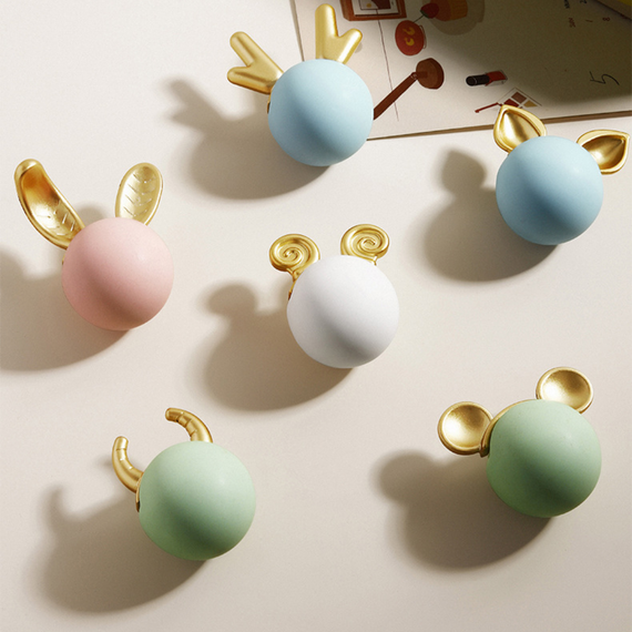 Мебельная кнопка