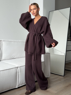 Комплект вязаный, кардиган на завязке и брюки прямого кроя