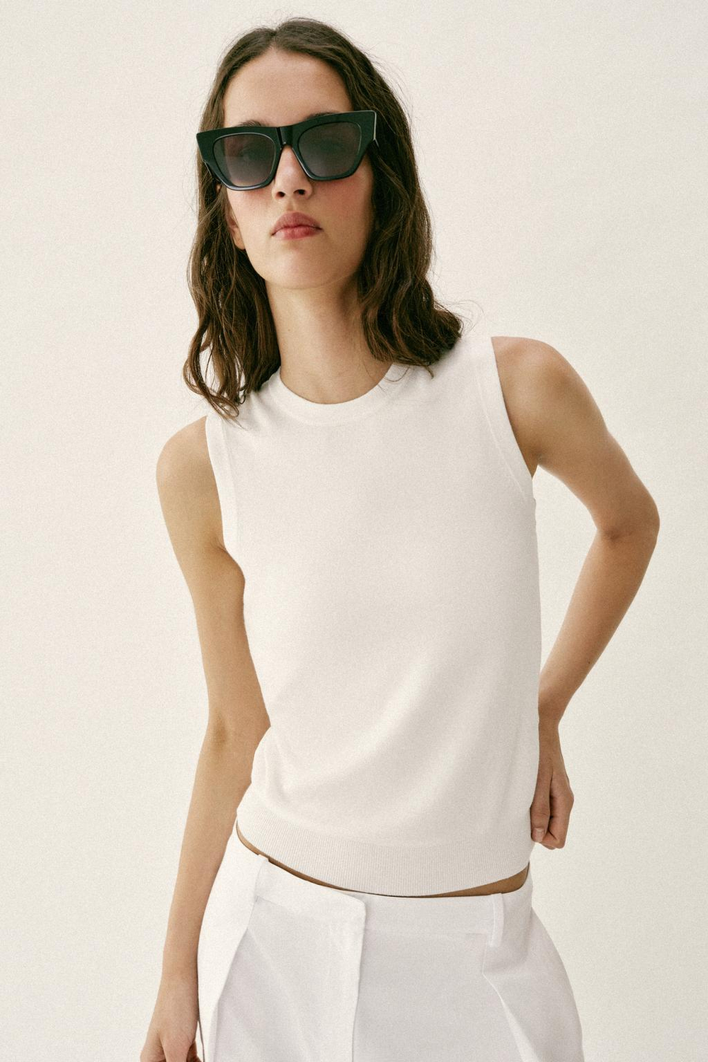 ZARA ТРИКОТАЖНЫЙ ТОП БЕЗ РУКАВОВ, БЕЛЫЙ