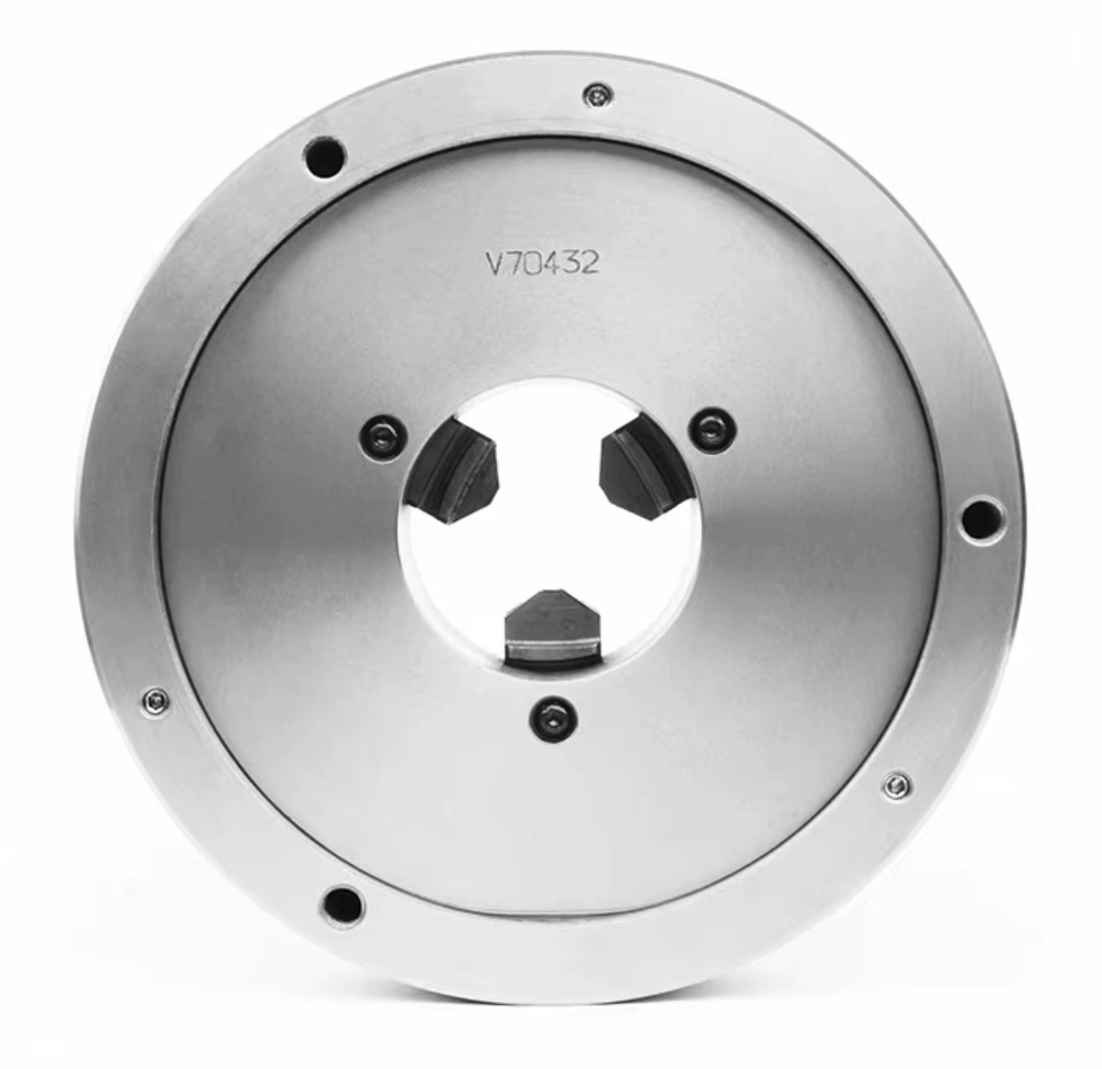 Токарный патрон К11-200 мм, трехкулачковый, самоцентрирующийся