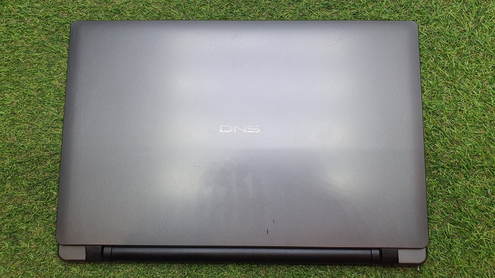 Ноутбук DNS i5/4Gb