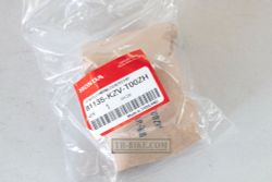 81135-KZV-T00ZH. COVER, COMB&LOCK/Y214P.